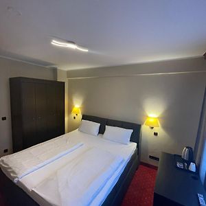 Sun Hotel